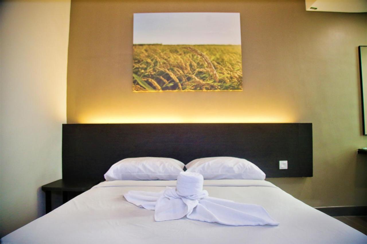 Padi Padi Hotel Kangar Eksteriør bilde